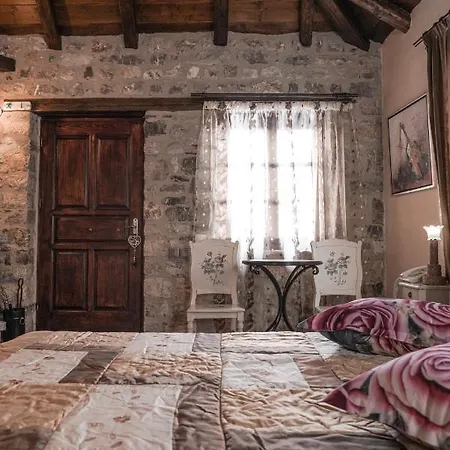 παραδοσιακός ο θόλος Guest house