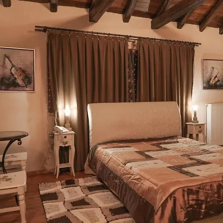 Guest house παραδοσιακός ο θόλος Valtessiniko